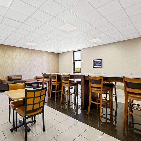 Best Western - Fayetteville Екстериор снимка