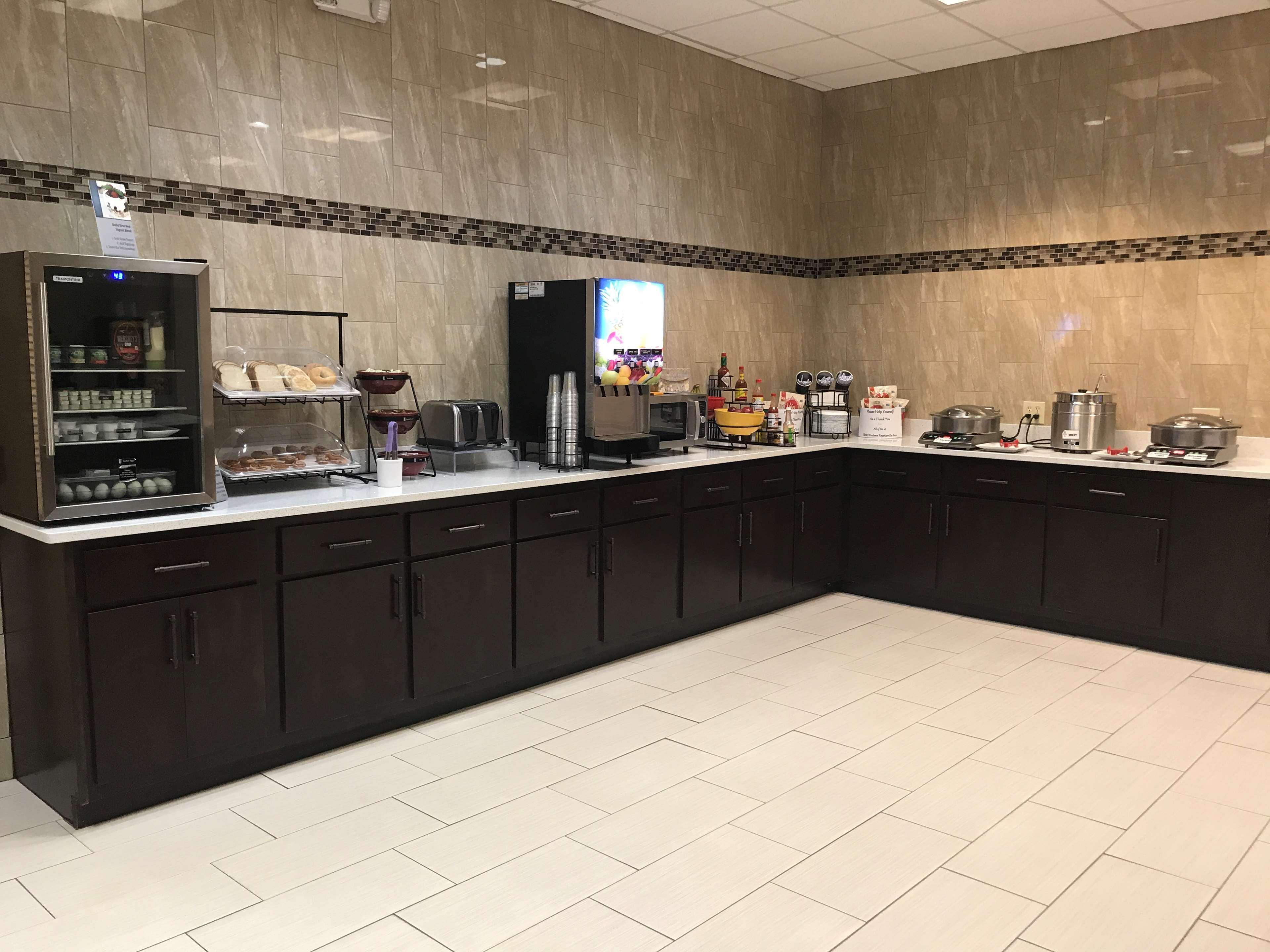 Best Western - Fayetteville Екстериор снимка