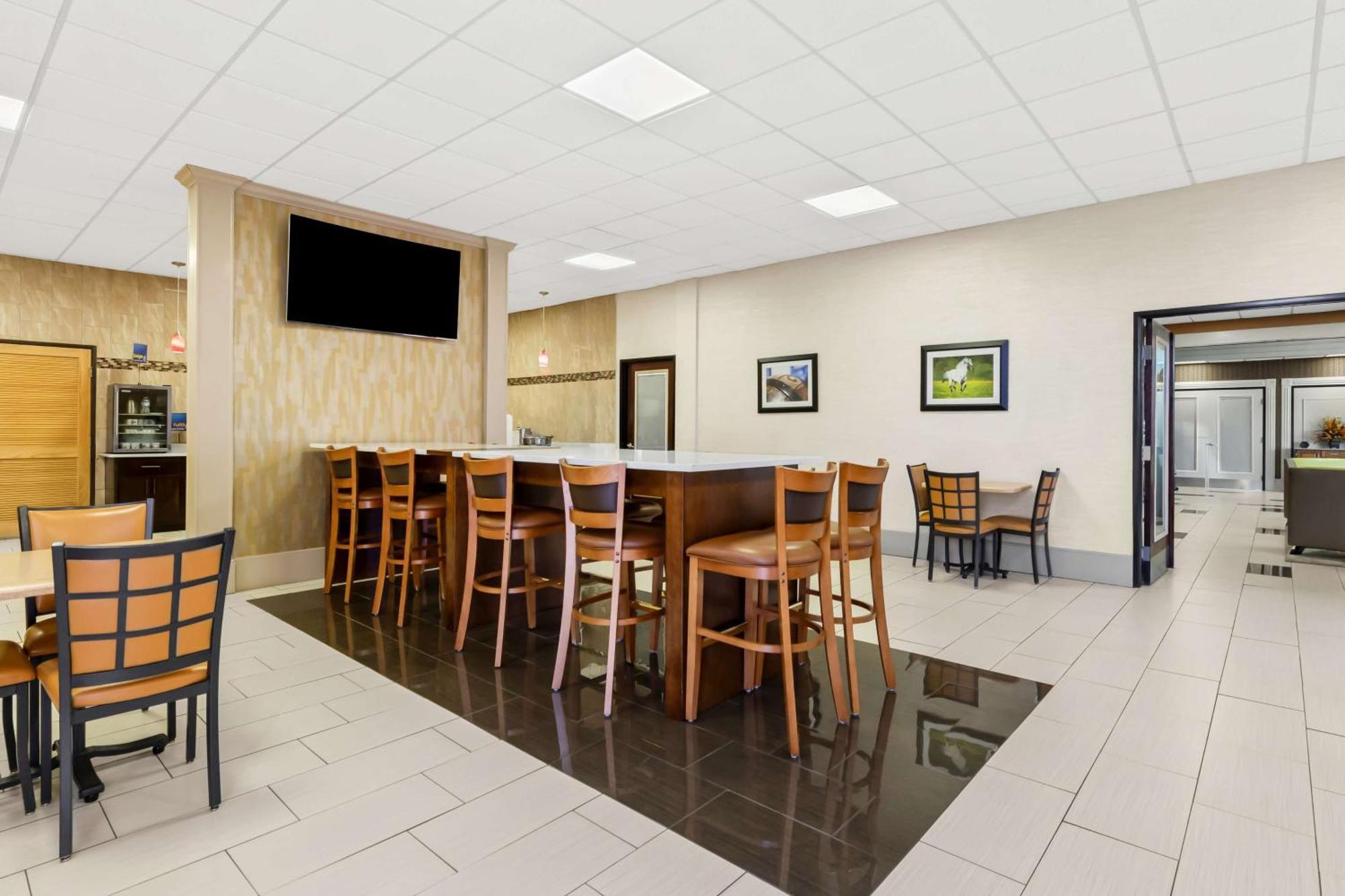 Best Western - Fayetteville Екстериор снимка