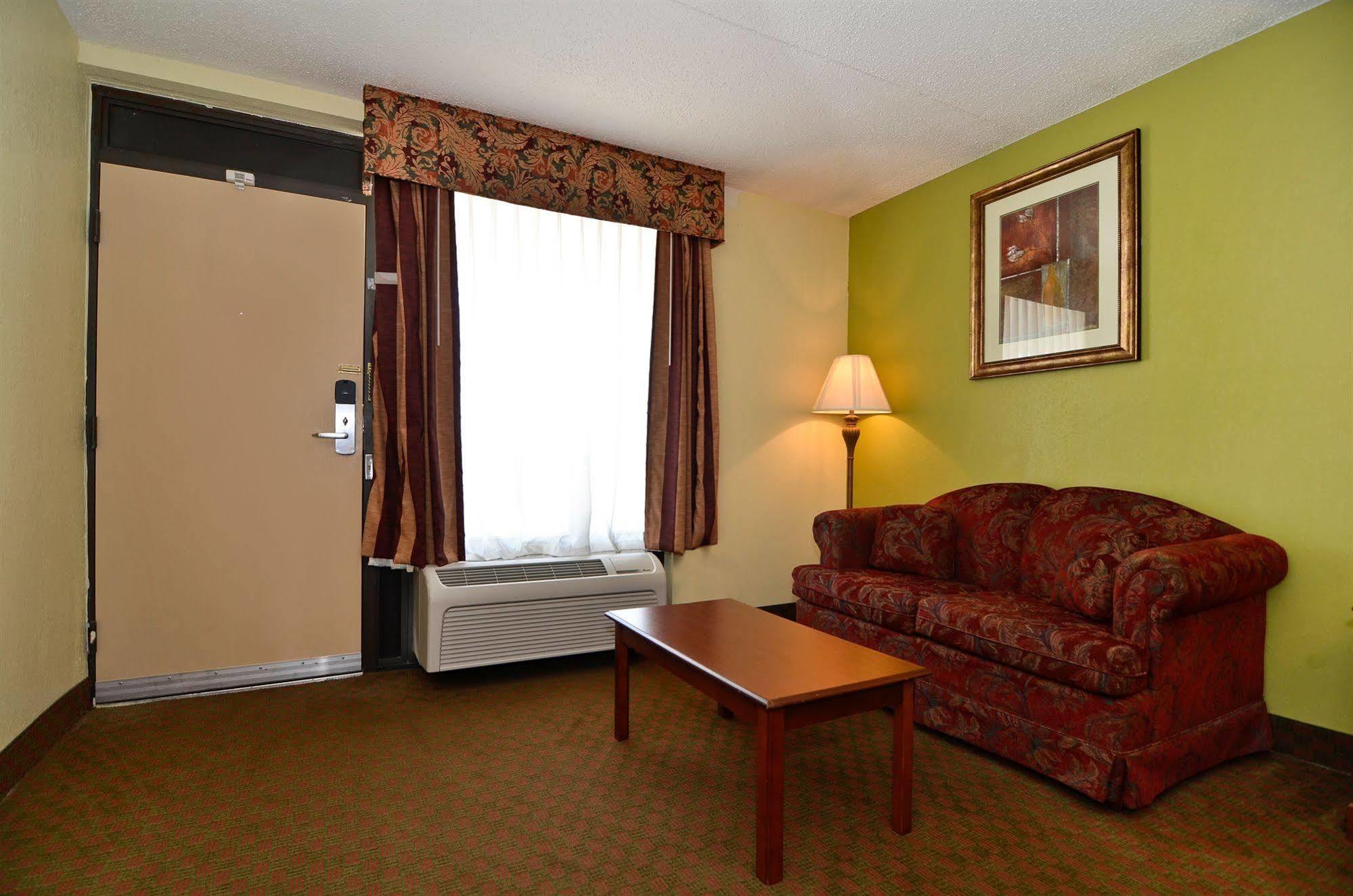 Best Western - Fayetteville Екстериор снимка