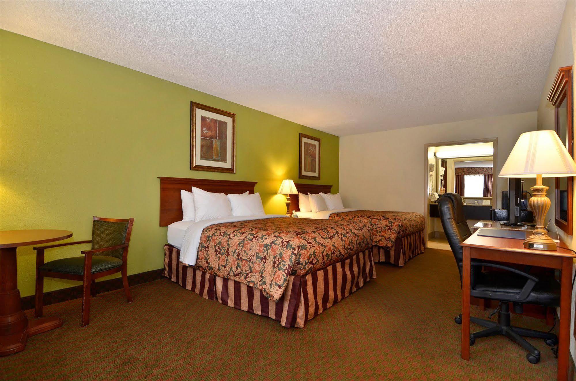 Best Western - Fayetteville Екстериор снимка