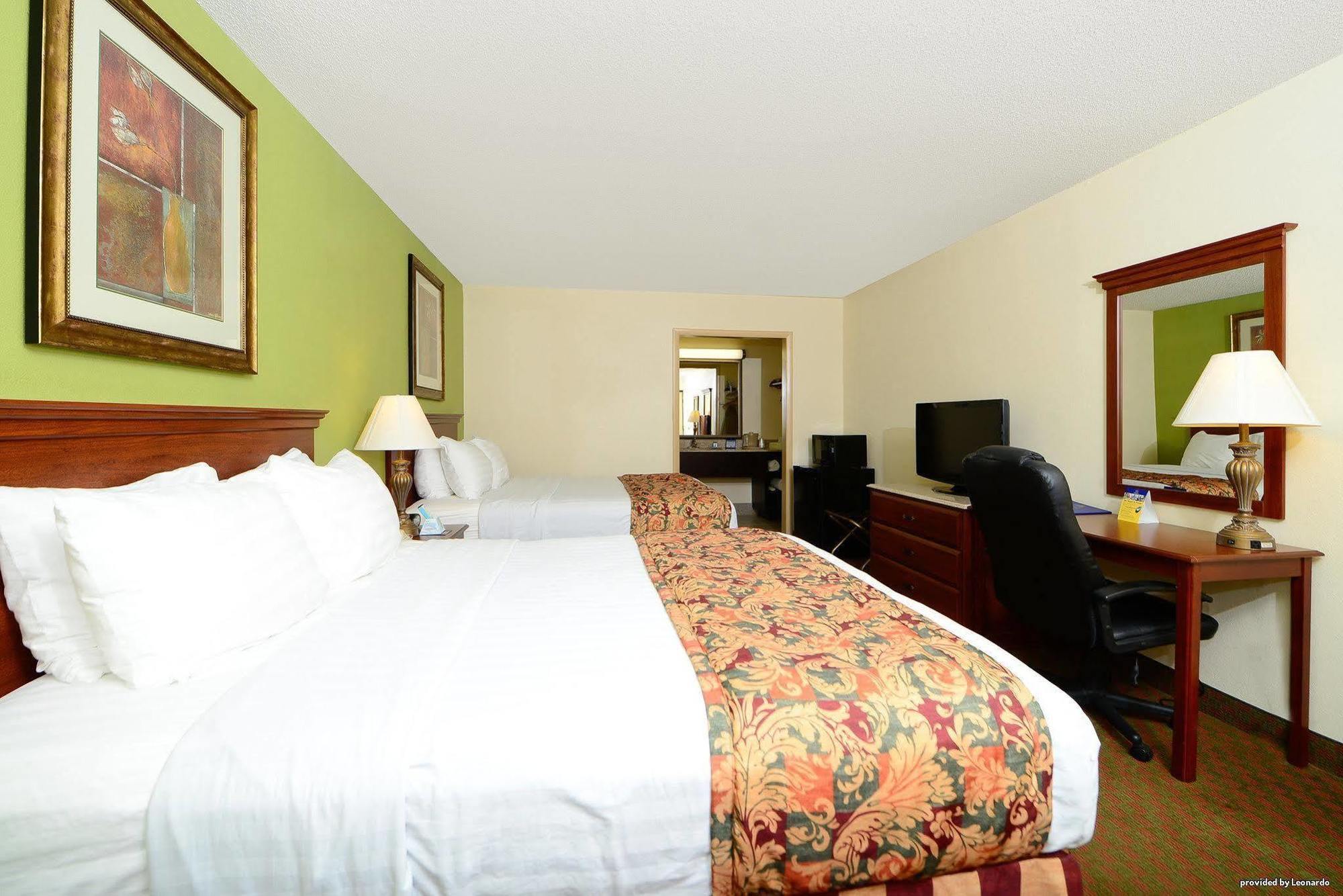 Best Western - Fayetteville Екстериор снимка